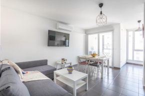 NEW JOLIETTE Comfortable Apartment well located with private parking